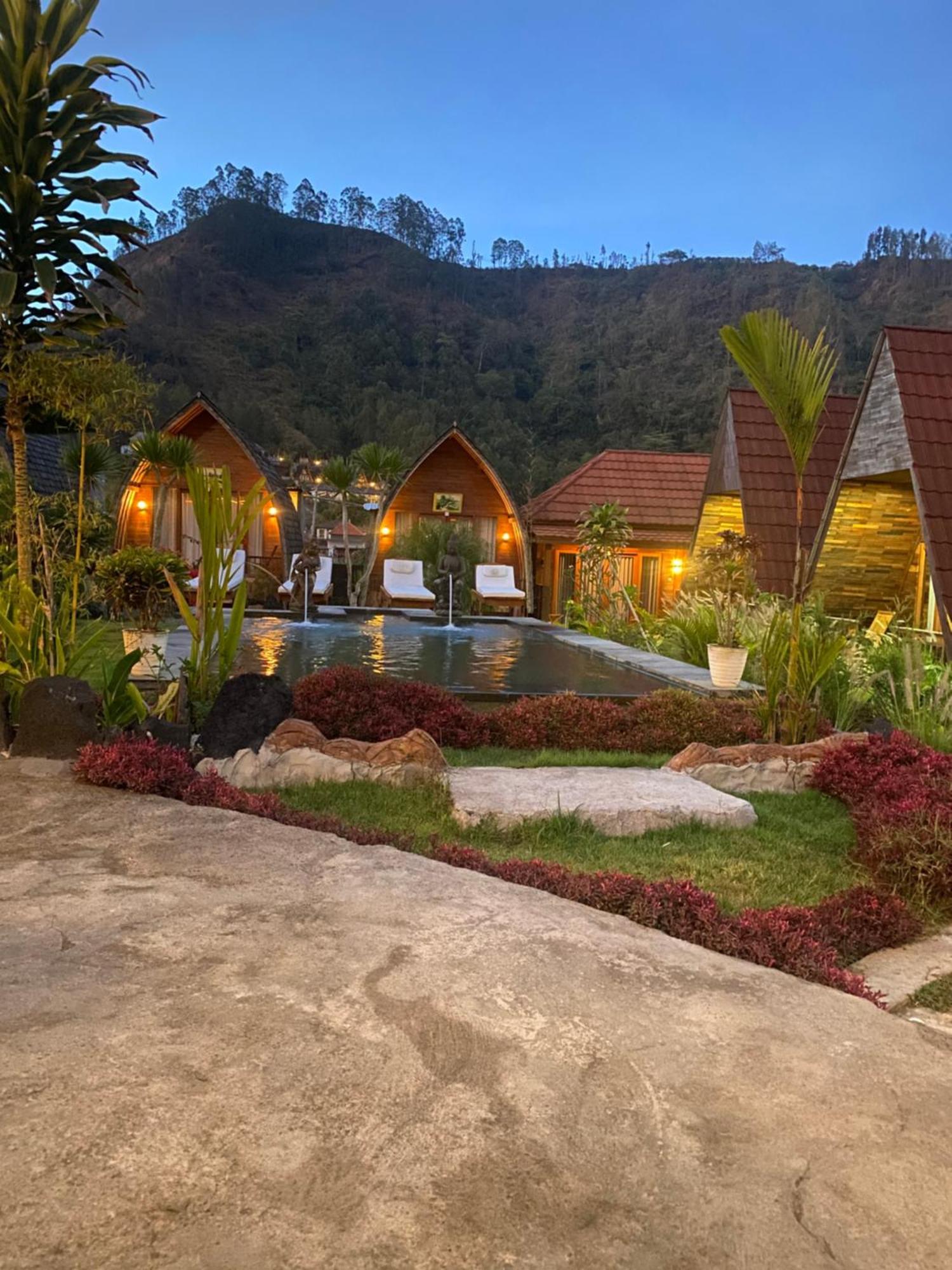 Bali Lodge *